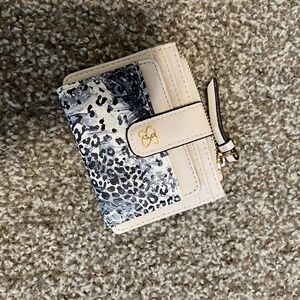 Jessica Simpson Black and Cream Wallet